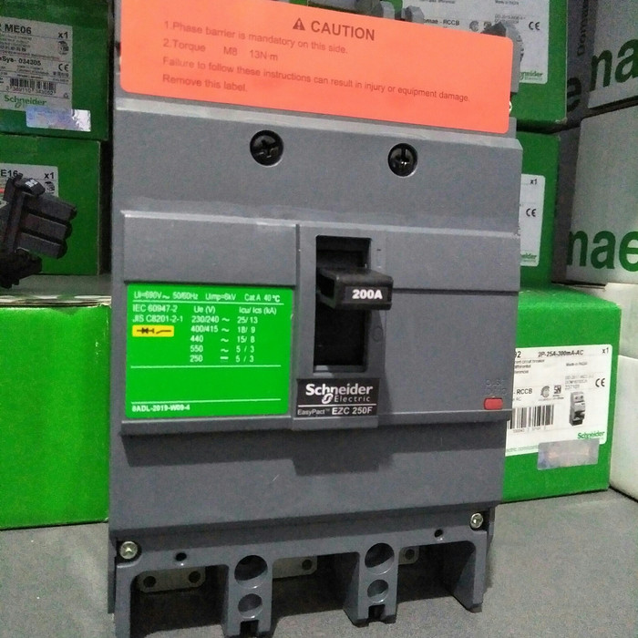 mccb nfb breaker schneider 3phase EZC 125A 160A 200A 250A Termurah