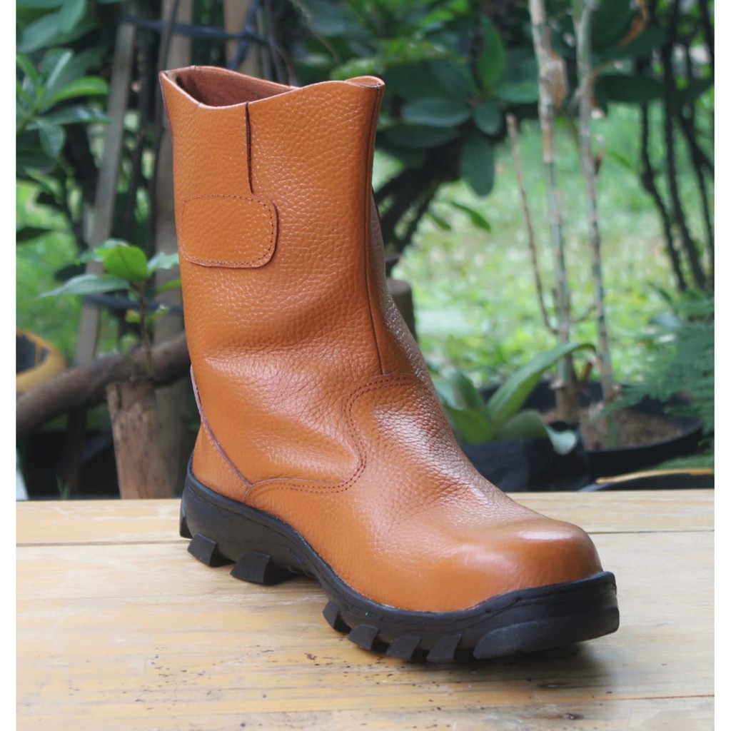 Sepatu Safety Boot Pria Kulit Asli Rasheda Dr 04 Big Size