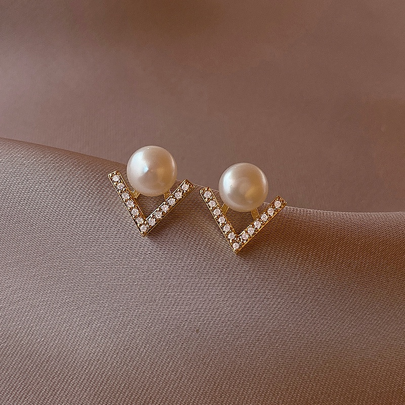 Mini V Pearl Ear Studs Earrings Women Girls Earrings Jewelry Fashion Accessory