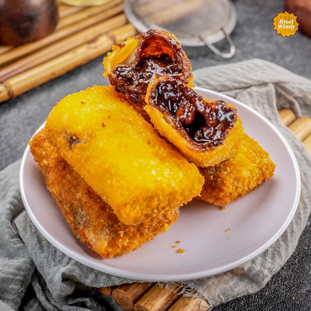 

Risol Pisang Cokelat Frozen By Risol Windy (Jaminan Uang Kembali Jika Rasa Tidak Enak)