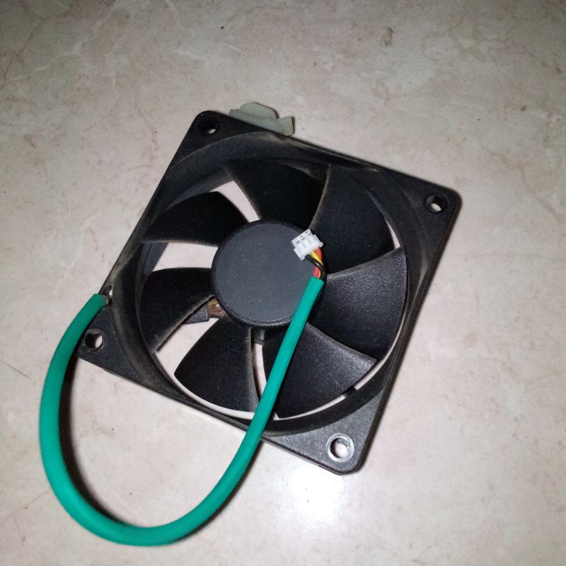 FAN 2.2W KIPAS PROYEKTOR TOSHIBA TDP-S8 NORMAL BEKAS GARANSI