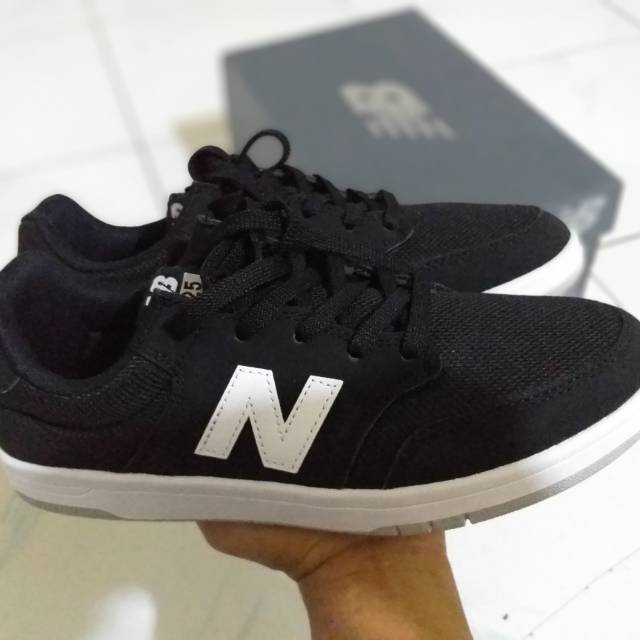 New Balance AM 425