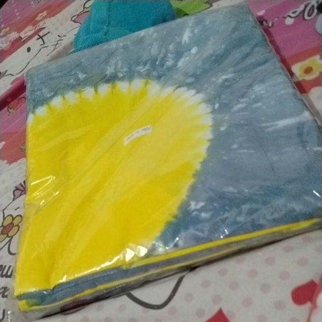 Sprei Khas Bali Motif Love Abu