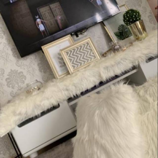 TAPLAK MEJA BULU PREMIUM/TAPLAK MEJA BULU KOREA/TAPLAK CANTIK/TAPLAK UNIK/TAPLAK BUFET/TAPLAK SHABBY