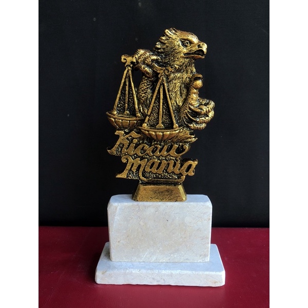 Piala Resin Gepengan Burung / Figur Trophy Lempengan Lomba Burung
