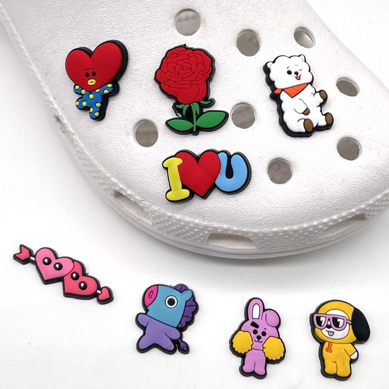 JIBBITZ CROCS BTS BT21 AKSESORIS SENDAL