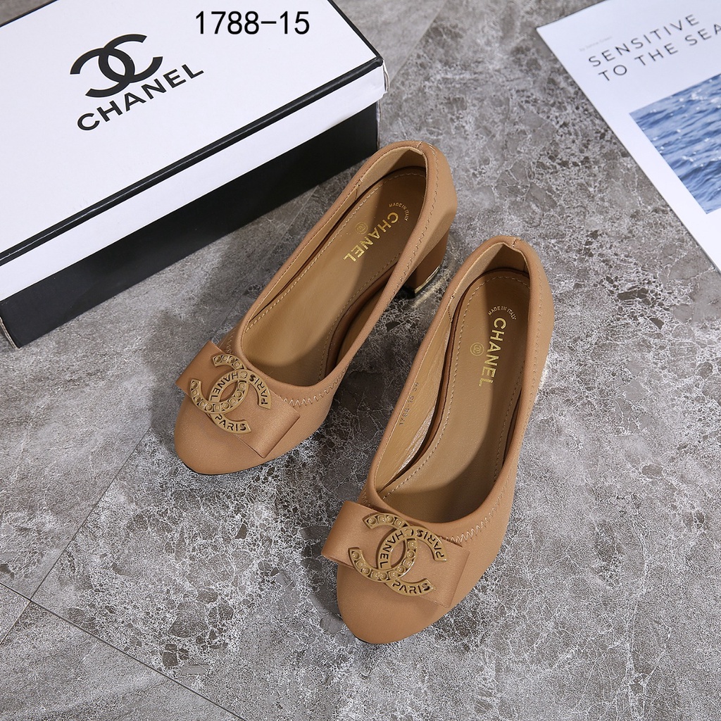 CC Logo Bow Block Heel Pumps 1788-15