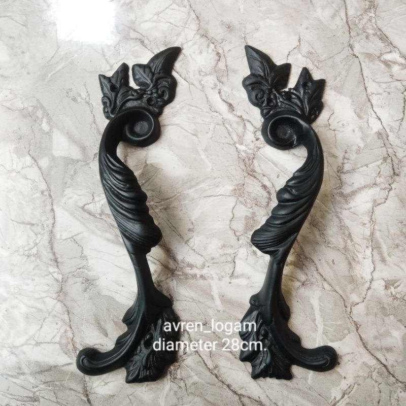 Handle pintu rumah gebyok antik diameter 28cm.