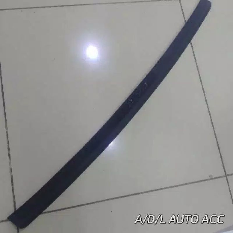 sealplate sill plate PINTU BAGASI belakang mobil daihatsu sigra PLASTIK ABS HITAM