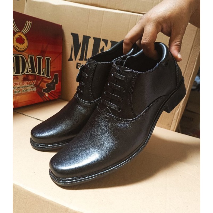 Sepatu Kulit Pria Semi boot/Sepatu Kerja PNS/sepatu kantor/Sepatu Dinas POLRI SECURITY TNI Sepatu Medali SJ 177