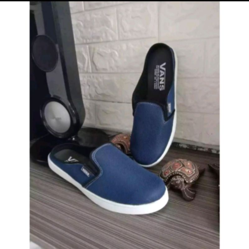 Sepatu Sandal Pria Sepatu Sandal Pria Casual Sepatu Selop Pria Sandal Pria  4warna hitam biru coklat  merah abu