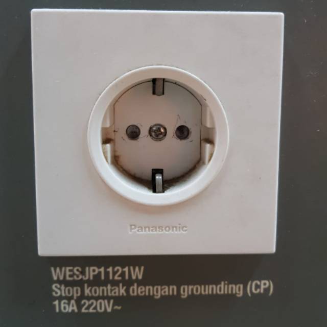 Stok Kontak PANASONIC Style E putih/silver/ hitam