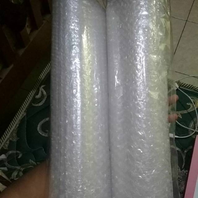 

EKSTRA BUBBLEWRAP UNTUK STANDEE ATAU ALBUM