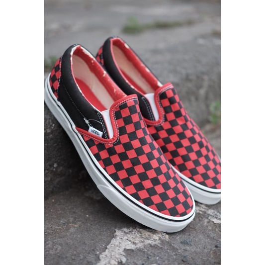 red check vans