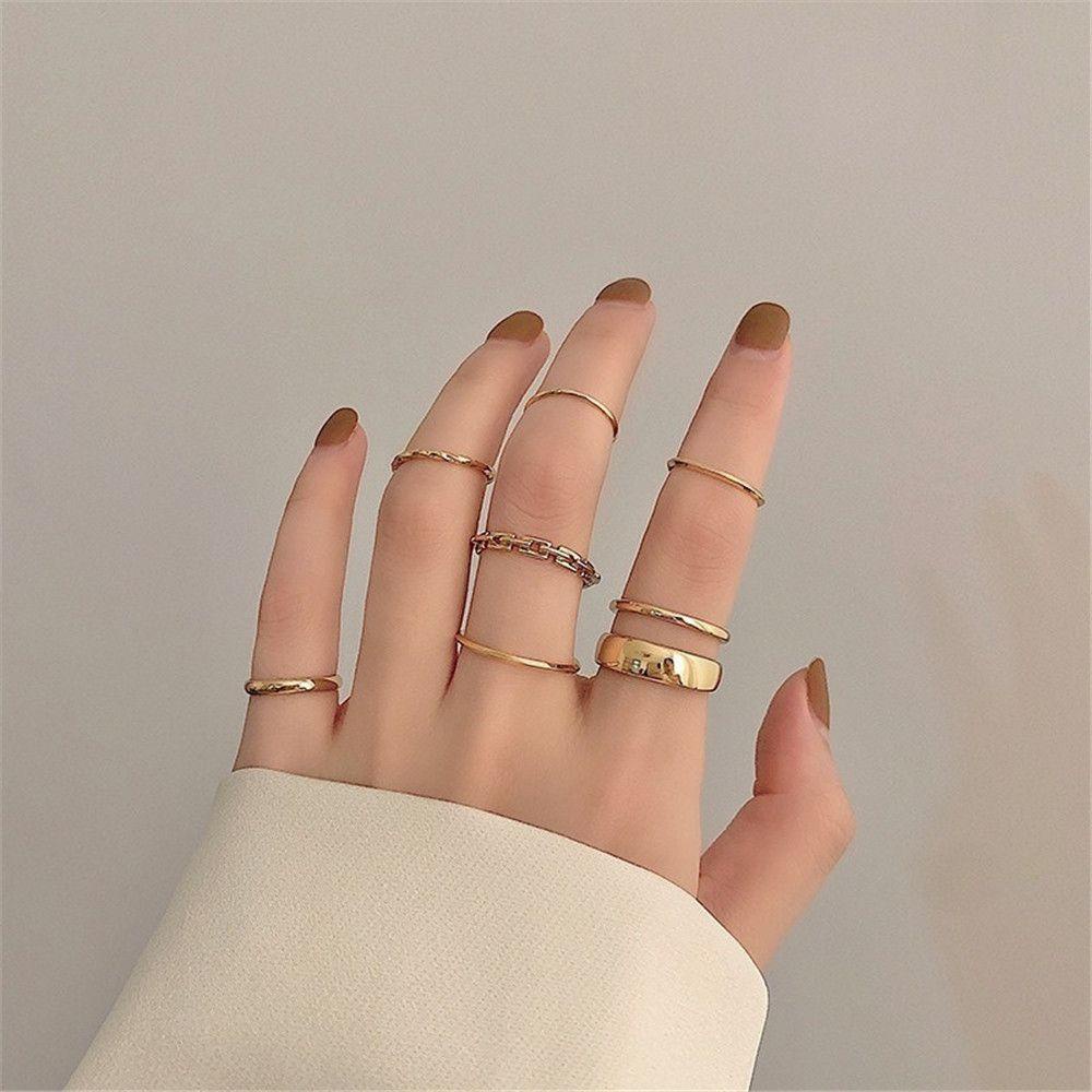 7pcs / Set Cincin Model Terbuka Desain Bunga Hollow Gaya Punk Retro Untuk Wanita