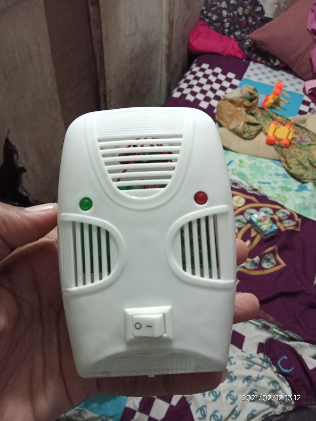 Riddex Quad Pest Repelling Aid Pengusir Tikus Kecoa Dan Serangga/pengusir Serangga Ampuh Praktis