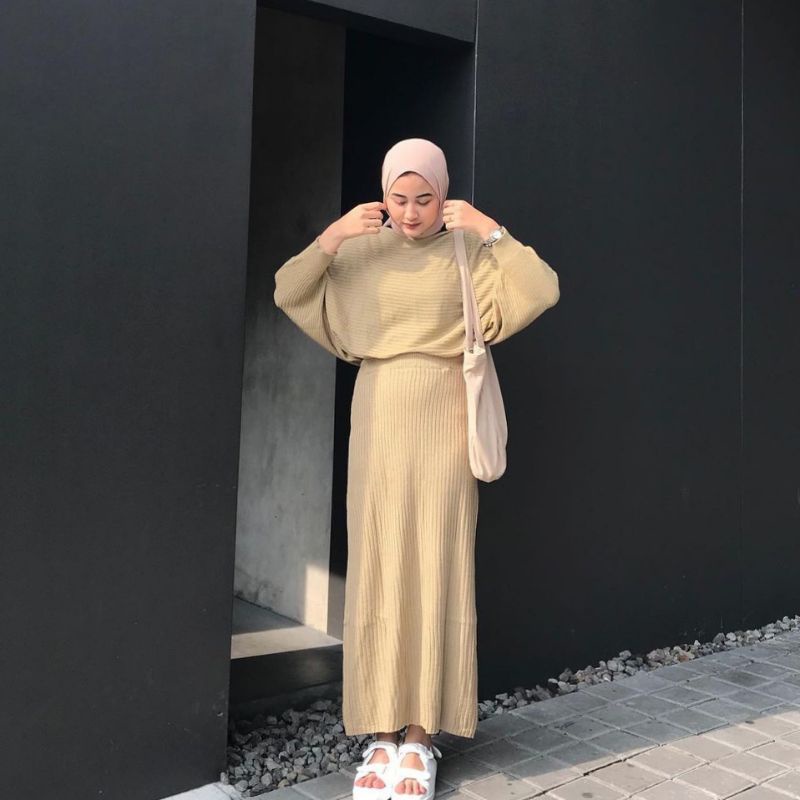 ONE SET KNIT BATWING BLOUSE SETELAN RAJUT BATWING DAN ROK SPAN KNITTED HIJAB