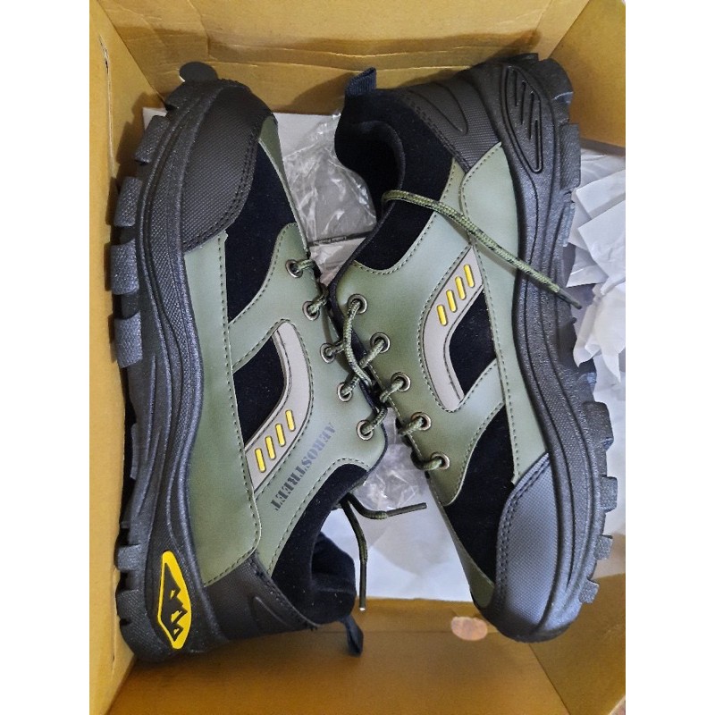 sepatu outdoor Aerostreet ormond BNIB