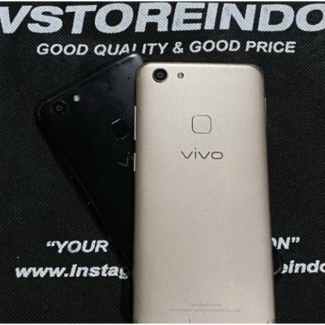 Vivo V7 Plus 4/64 GB Ex Resmi Vivo Indonesia Second Bekas Seken Original Ex Pemakaian Good Condition