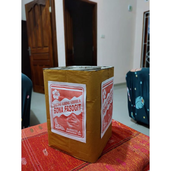 

kacang sihobuk bona pasogit