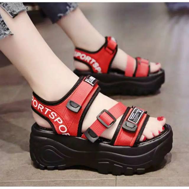 Sandal Fashion Triple Strap