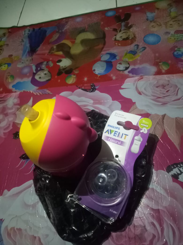 Philips Avent Straw Cup Bendy Bottle 300ml 10oz 12m+ Botol Minum Sedotan Boy Green / Pink Girl