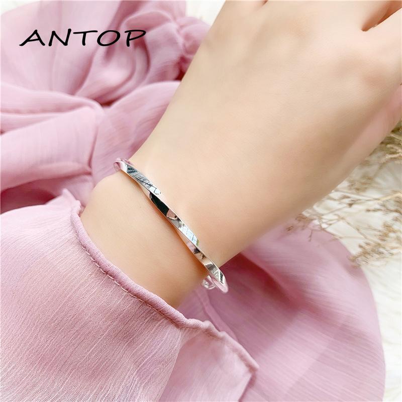 Gelang Electroplating Adjustable Tahan Lama Tidak Pudar Untuk Wanita