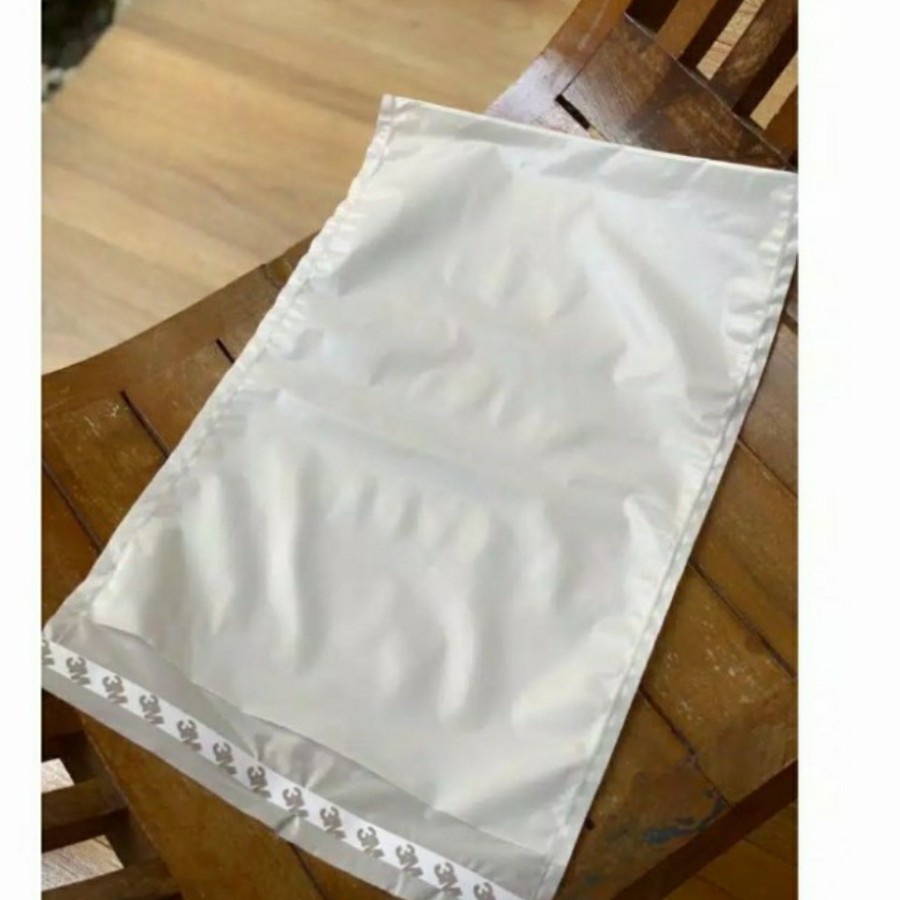 

Ready Goodie Bag / kantong Ramah Lingkungan (cassava/ kantong singkong) mailer size L Berkualitas