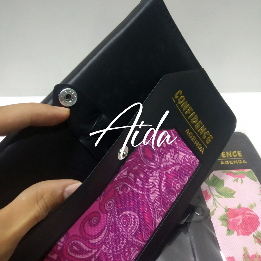 

Notebook Buku Agenda Confidence Motif (seleting)