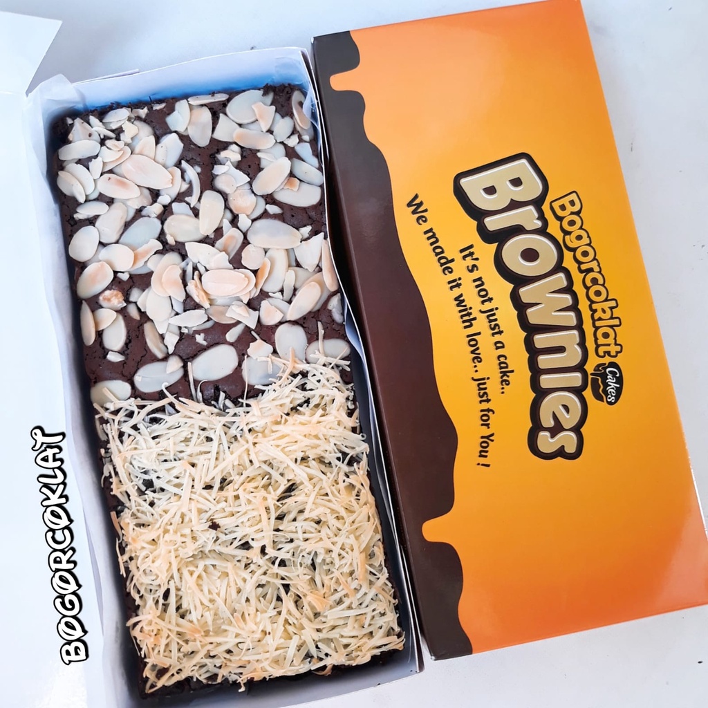 

Brownies Coklat Mix Almond Cheese