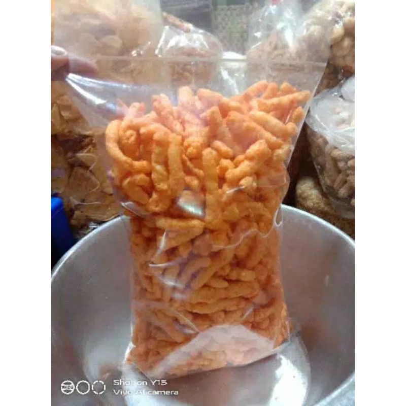 

TWIST TWIST CHITOS RASA BALADO KEMASAN 250g