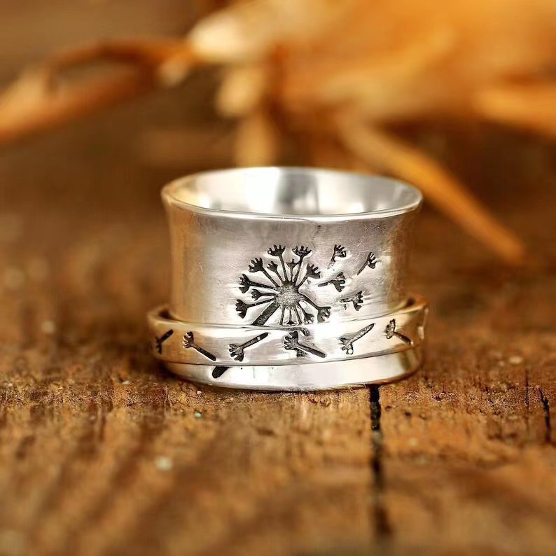 Cincin Dekompresi Desain Ukiran Bunga Dandelion Dapat Diputar Gaya Retro Eropa Amerika