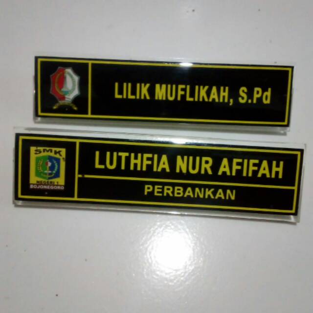 

Name Tag atau Nama dada Akrilik Cor Resin