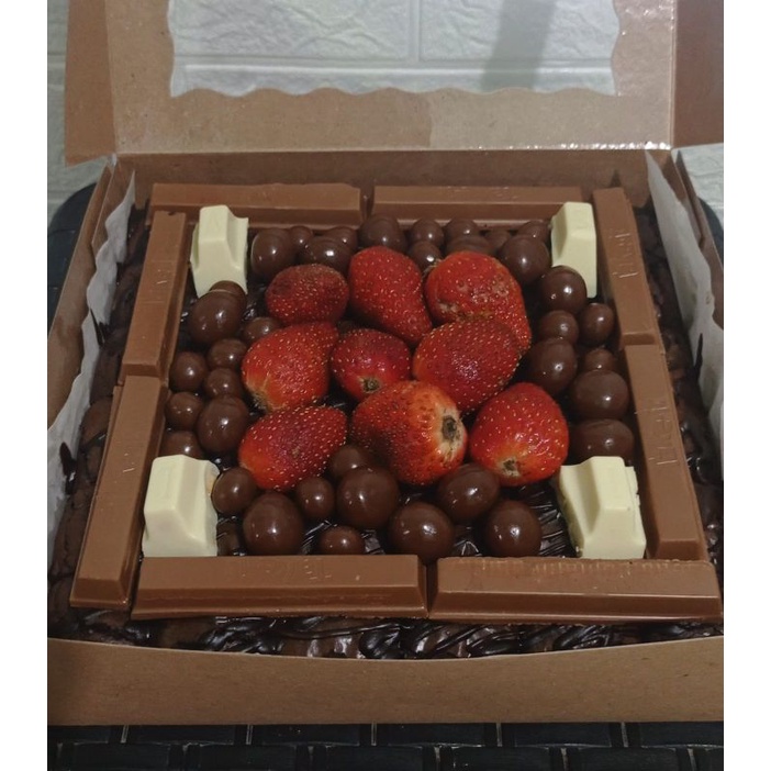 Fudgy Brownies mix Strawberry Coklat uk.20x20