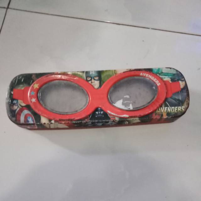 

Kotak pensil