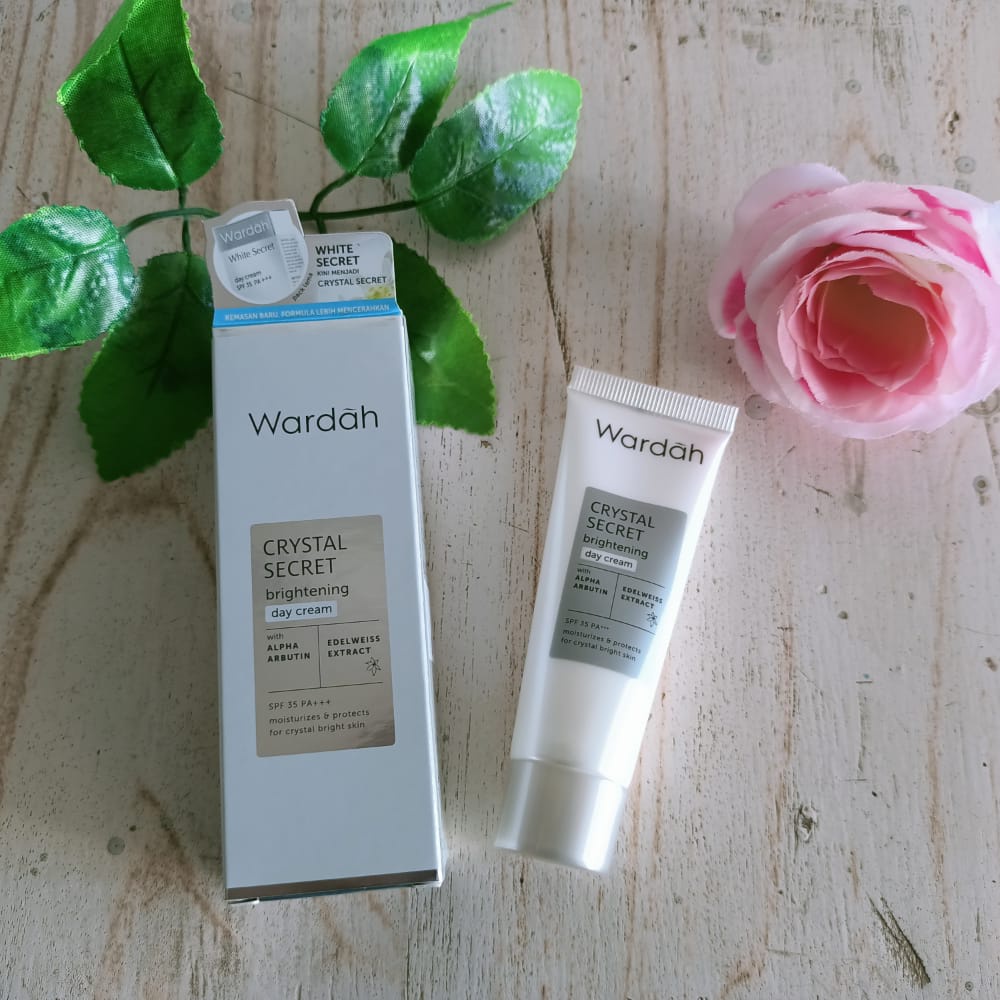 WARDAH Crystal Secret Brightening Day Cream 15 ML /Wardah White Secret Day Cream 15ml