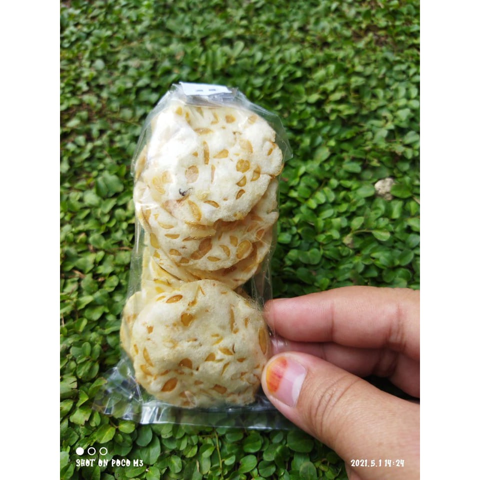 

keripik tempe sagu produk umkm ayyuna food 30 gram