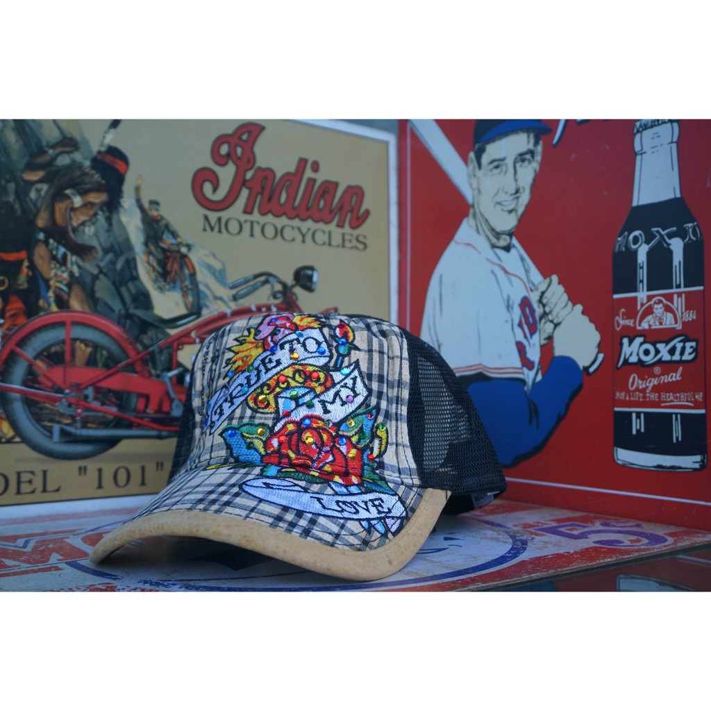 Trucker Hat Topi Ed Hardy Unisex One Size Cream White Plaid