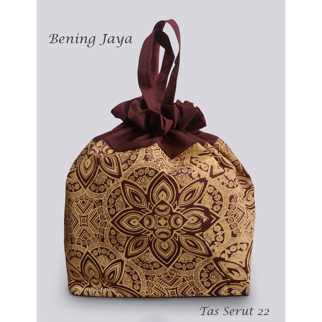 

Tas Hajatan Goodie Bag Serut 22 Seruni Maroon