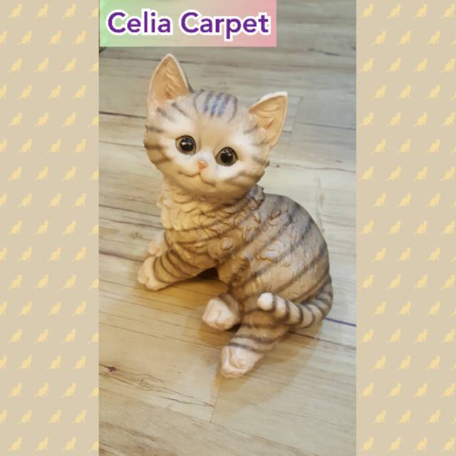Pajangan baby kitty