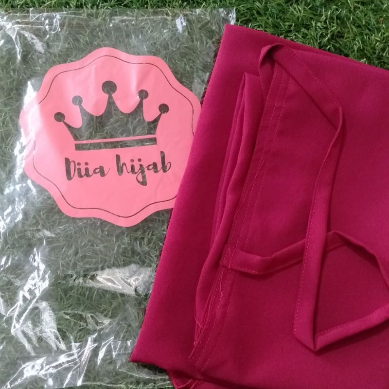 Jilbab Instan Hijab Bergo L Maryam Diamond Cantik Tali Belakang-Maroon