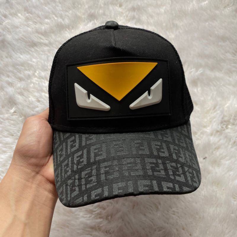 Topi Fendi original Best Quality