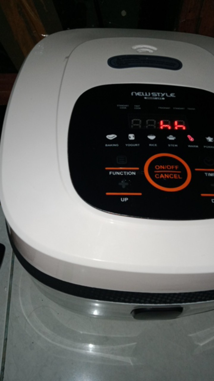 Newstyle D02 Stand Hanger Gantungan Baju Coat Gantungan Tas Dan Topi Tas Multifungsi