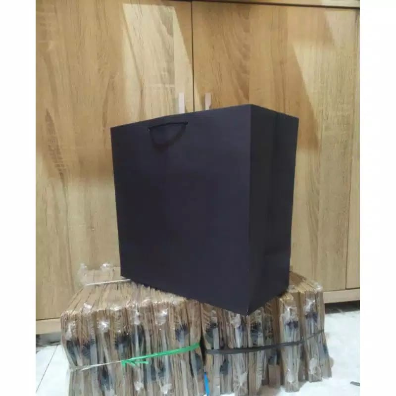PAPERBAG Hitam 20x10x25 PxLxT tas kado paper bag souvenir godybag craft tumpeng mini papercraft sura