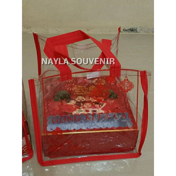 

tas hantaran mika sablon imlek/tas berkat mika muat Dus 22x22 cm