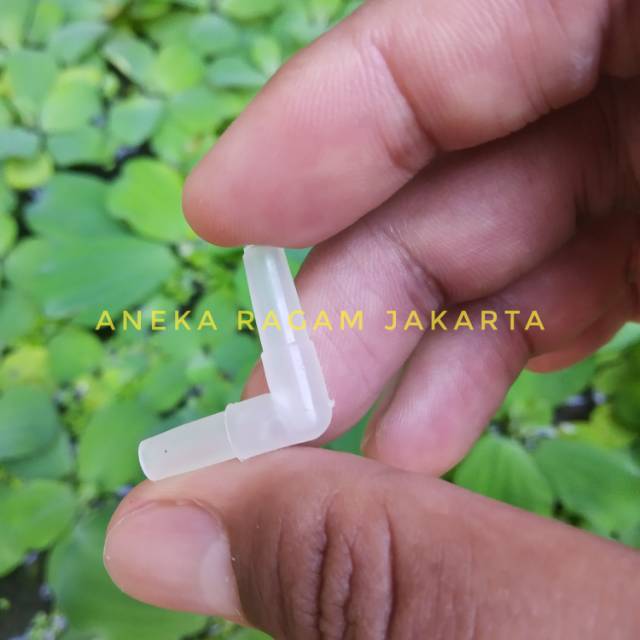 Sambungan selang aerator L / siku