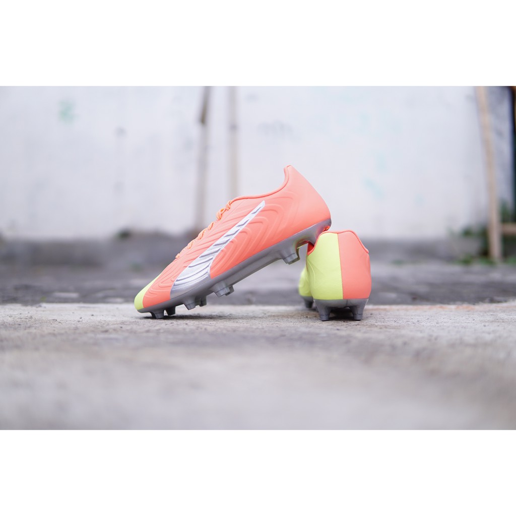 Sepatu Bola Puma One 20.4 OSG FG - Peach  Original | Puma One