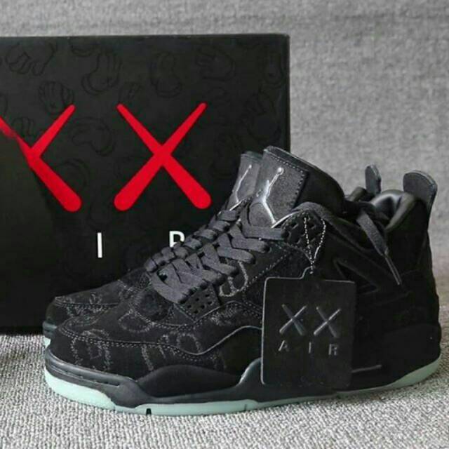 AIR JORDAN 4 X KAWS BLACK/COOL GREY