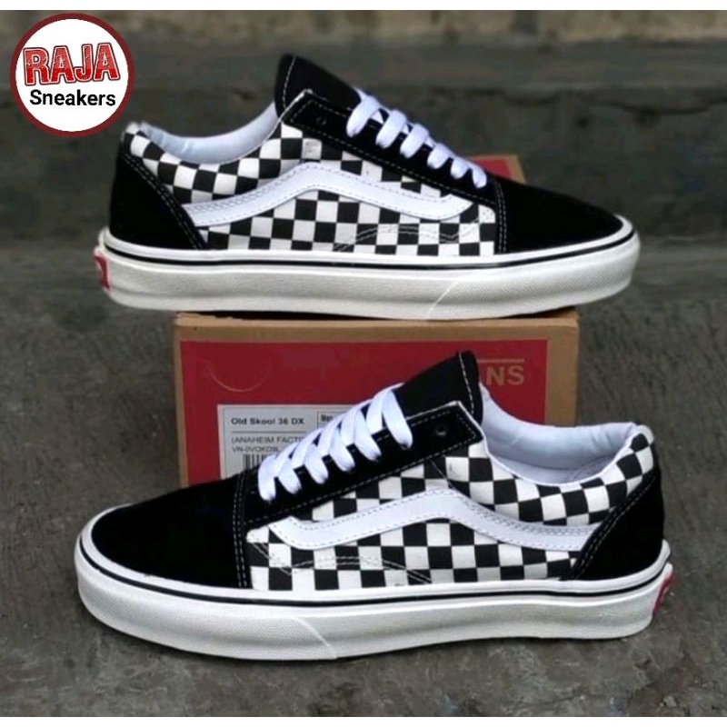 RADJA x VANS OLDSKOOL OG CHECKERBOARD BLACK WHITE WAFFLE DT /  VANS OLDSKOOL OG ORIGINAL PREMIUM