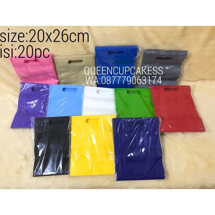 

QcC276 tas kain polos tas spunbond polos tas gomico